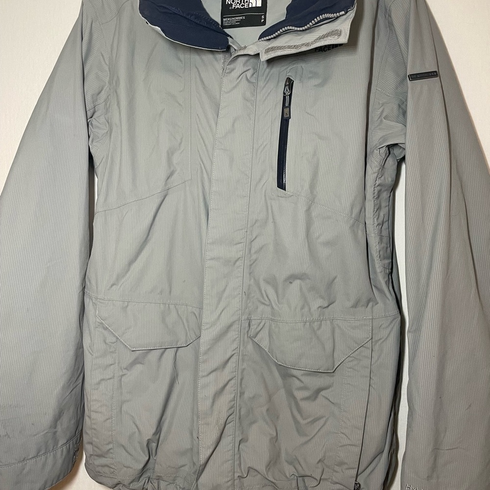 The North Face Men's Light Gray Performance Jacket